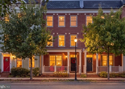 912 N Alfred Street - Photo 1