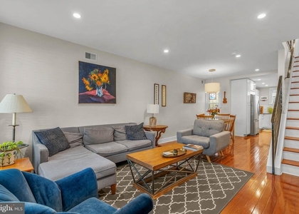 2114 Oakford Street - Photo 1