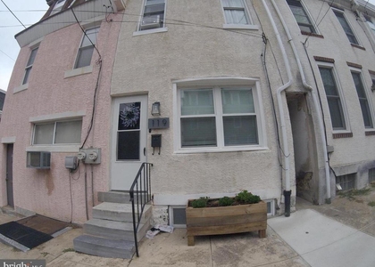 119 W Salaignac Street - Photo 1