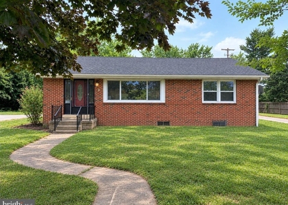 4415 Valley Road - Photo 1