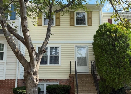1602 W Bancroft Lane - Photo 1