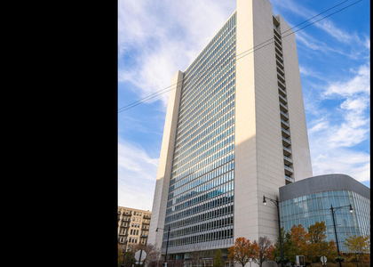 500 W Superior Street - Photo 1