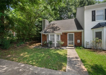 1393 Poplar Pointe Se - Photo 1