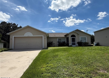2717 4th Street Sw - Photo 1