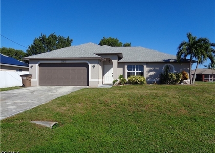 1101 Nw 19th Place - Photo 1