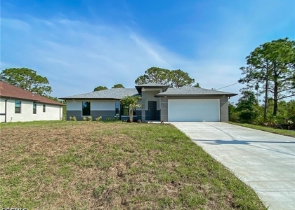 919 Ne 35th Lane - Photo 1