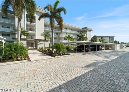307 Goodlette-frank Road S - Photo 1