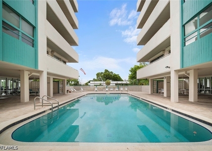 4807 Sunset Court - Photo 1