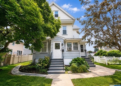 622 Hackensack - Photo 1