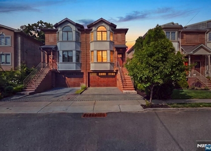 227 Lafayette - Photo 1