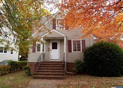 132 Queen Anne - Photo 1