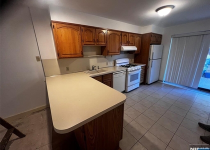 232 Cliff - Photo 1