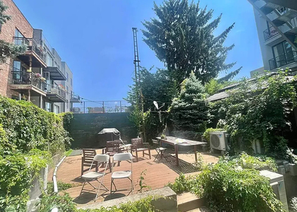 376 Graham Avenue - Photo 1