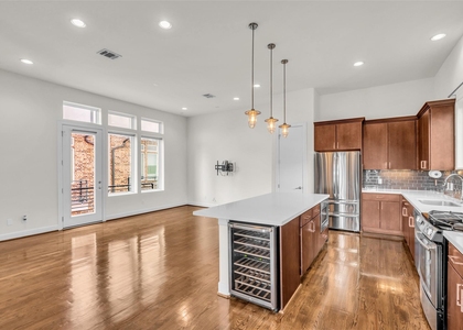 1513 Spring Street - Photo 1