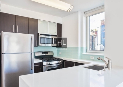 West 37th Street - Photo 1