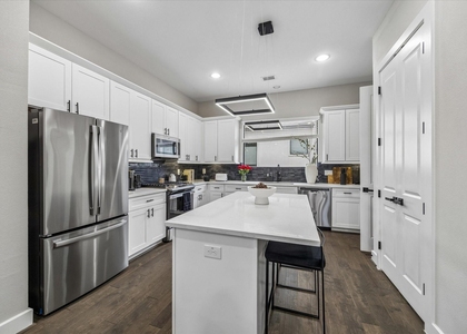 314 Palmer Street - Photo 1