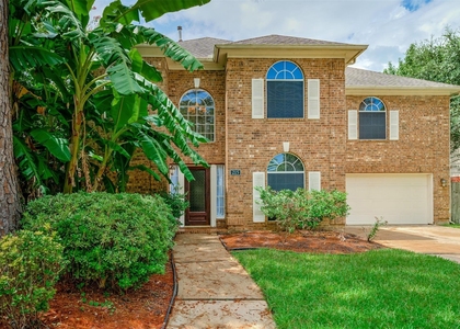 215 Sunset Ridge - Photo 1