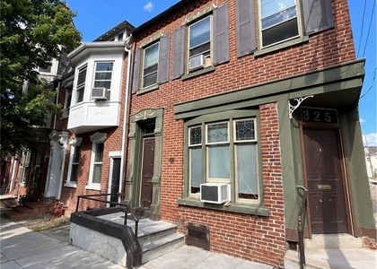 325 N 8th Street - Photo 1