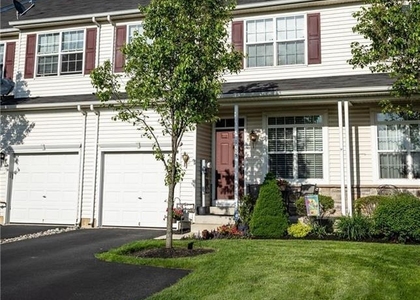 1105 King Way - Photo 1