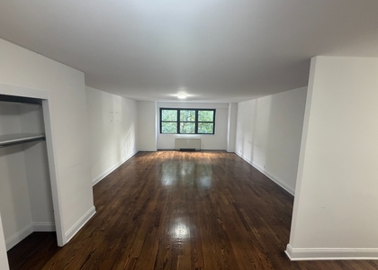 East 89th Street - Photo 1