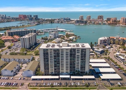 400 Island Way - Photo 1