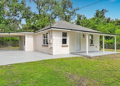 7706 E 25th Avenue - Photo 1