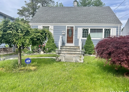 140 1/2 Stuart Avenue - Photo 1