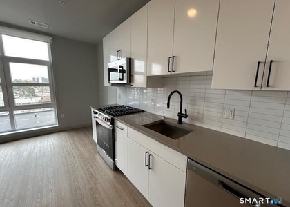 711 Summer Street - Photo 1