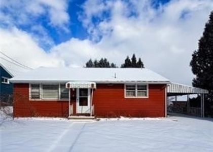 6 Logan Ave - Photo 1
