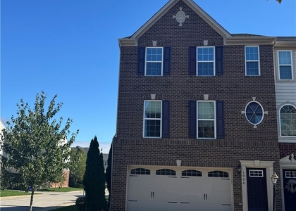 1906 Pointe View Drive - Photo 1