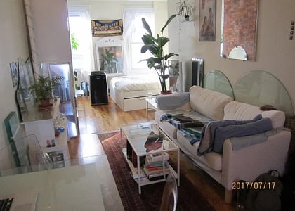 144 Suydam Street - Photo 1