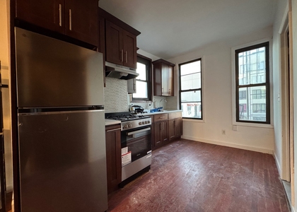 144 Suydam Street - Photo 1