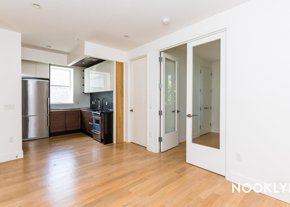 829 Willoughby Ave - Photo 1