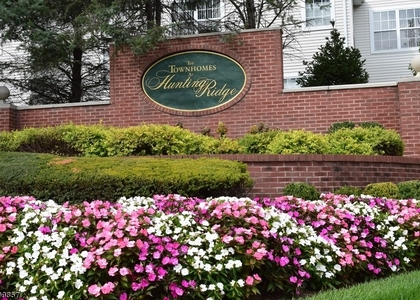 121 Cardigan Ct - Photo 1