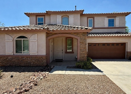 1095 E Rojo Way - Photo 1