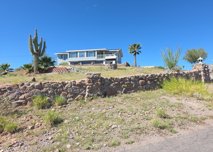 908 N Queen Mary Way - Photo 1