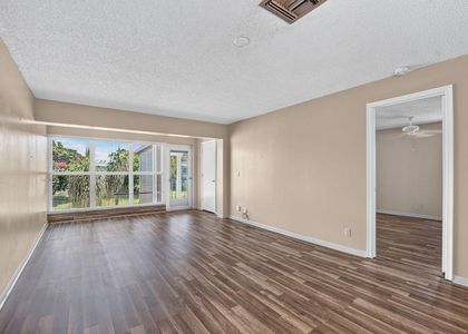 2901 Sw 15th Street - Photo 1