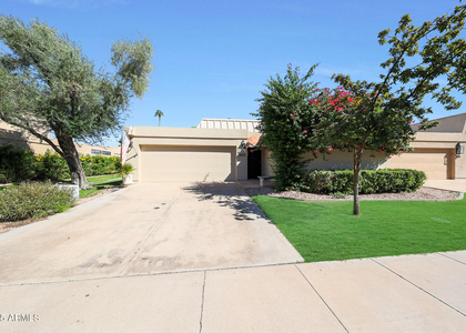 2422 E Oregon Avenue - Photo 1
