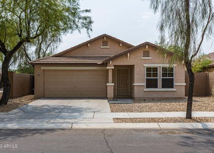 15193 W Adams Street - Photo 1