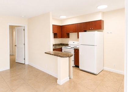 824 Ne 16th Street - Photo 1