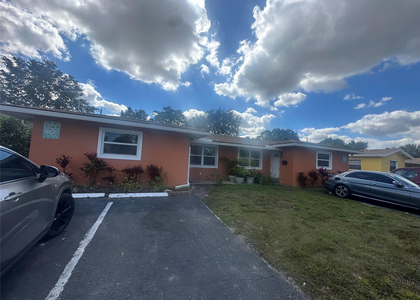 5400 Nw 17th Street - Photo 1