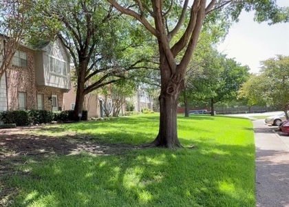 625 Trailwood Court - Photo 1