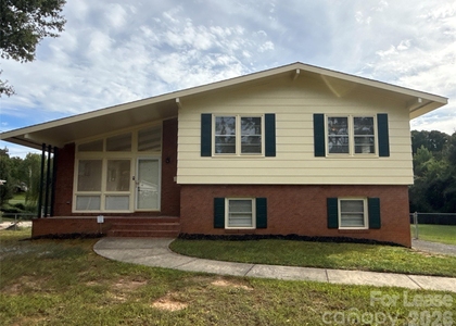 1413 Grovewood Drive - Photo 1