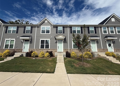 406 Serenity Circle - Photo 1