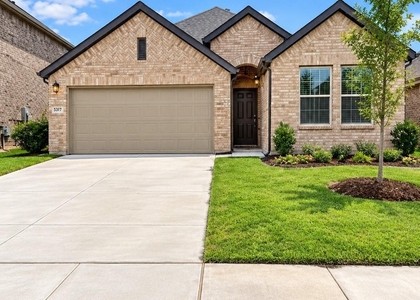 717 Big Bend Parkway - Photo 1