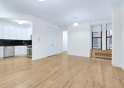 Madison Avenue - Photo 1
