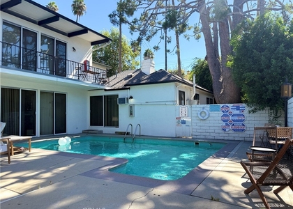13223 Moorpark Street - Photo 1