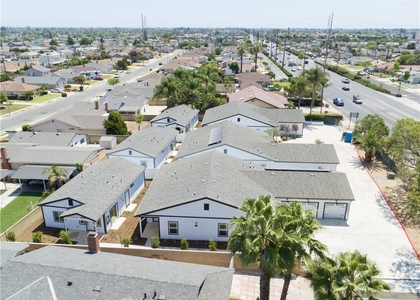7242 Valley View - Photo 1