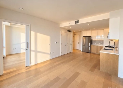 400 S Broadway - Photo 1