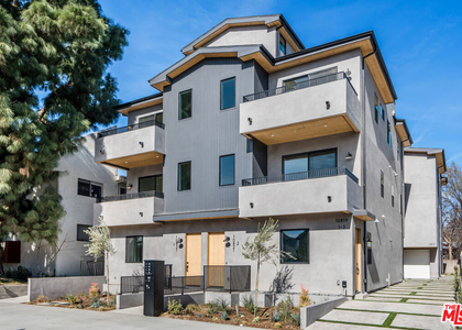10819 Morrison Street - Photo 1
